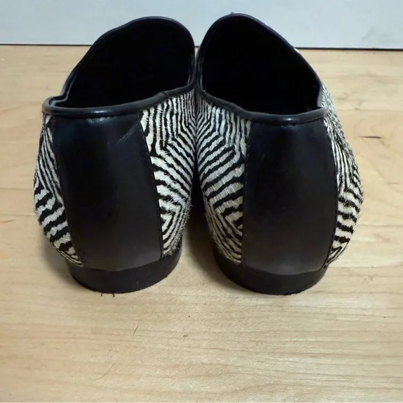 Vionic herringbone faux calf fur black & cream loafer, shoe size 9 - Picture 9 of 10